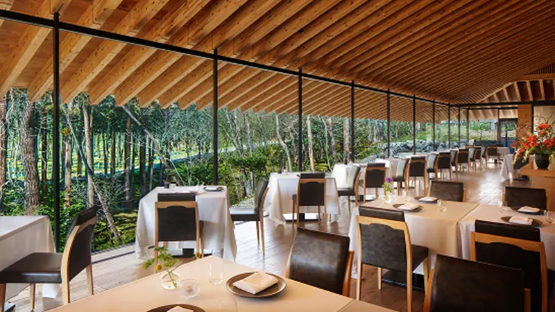 レストラン・フロント